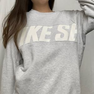 Nike SB Everett Motion Grey Crew Neck Sweatshirt